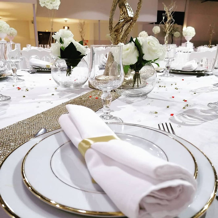 reception dans la salle aux tulipes